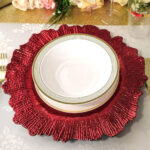 Plato Base Redondo De Plastico Rojo Ondulado 33X33 Cm - Imagen 3